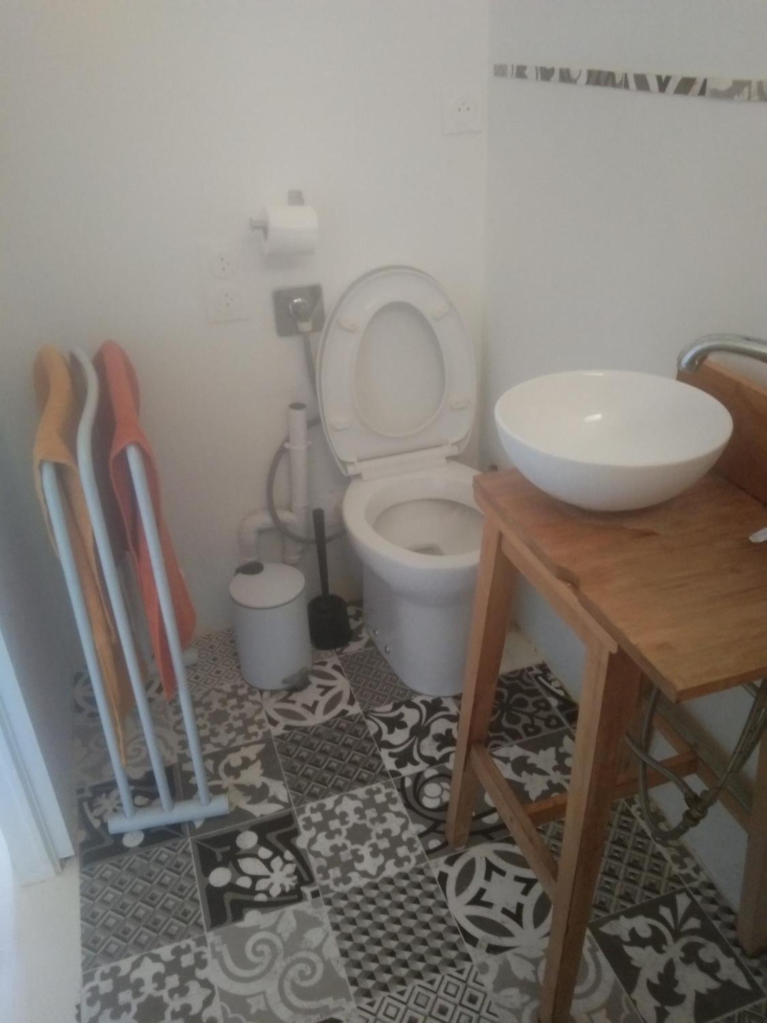 Apartamento Terrasse De La Revolution Sète Exterior foto